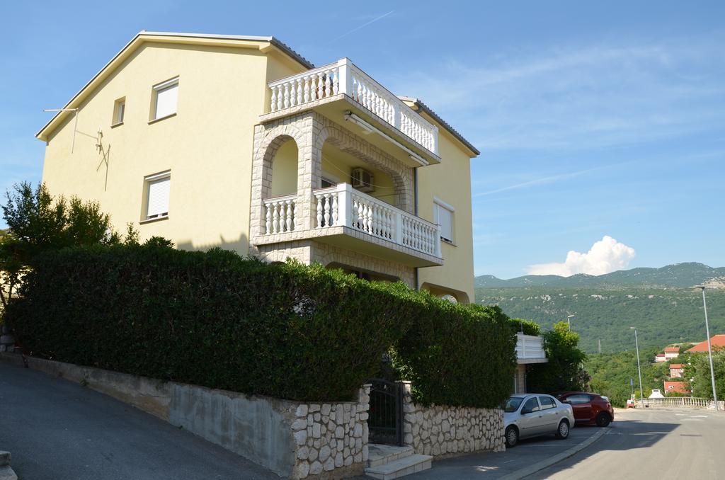 Apartment Kolundzic Novi Vinodolski Bagian luar foto