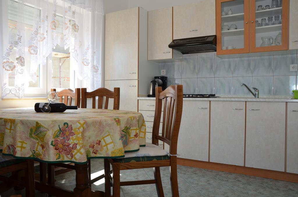 Apartment Kolundzic Novi Vinodolski Bagian luar foto