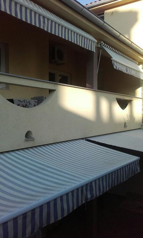 Apartment Kolundzic Novi Vinodolski Bagian luar foto
