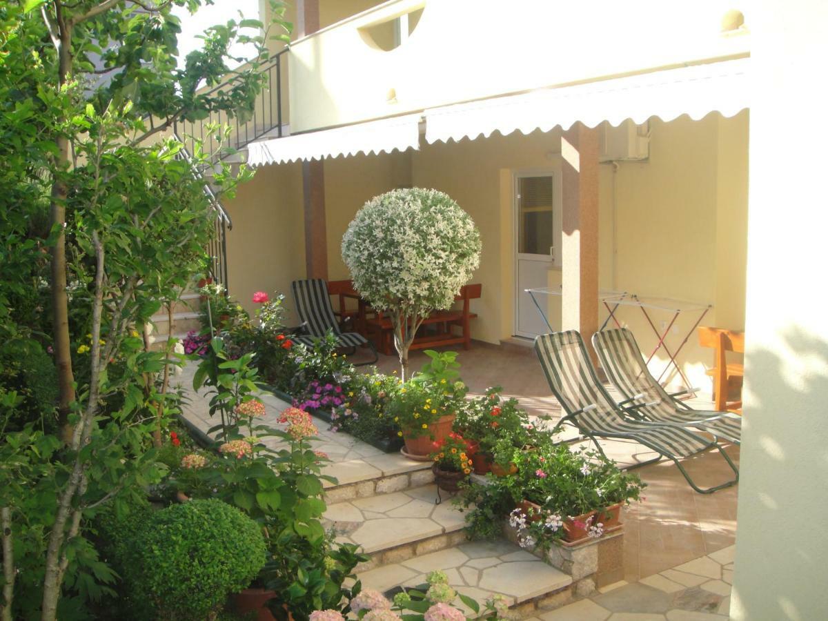 Apartment Kolundzic Novi Vinodolski Bagian luar foto